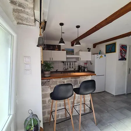 Palika Apartment *